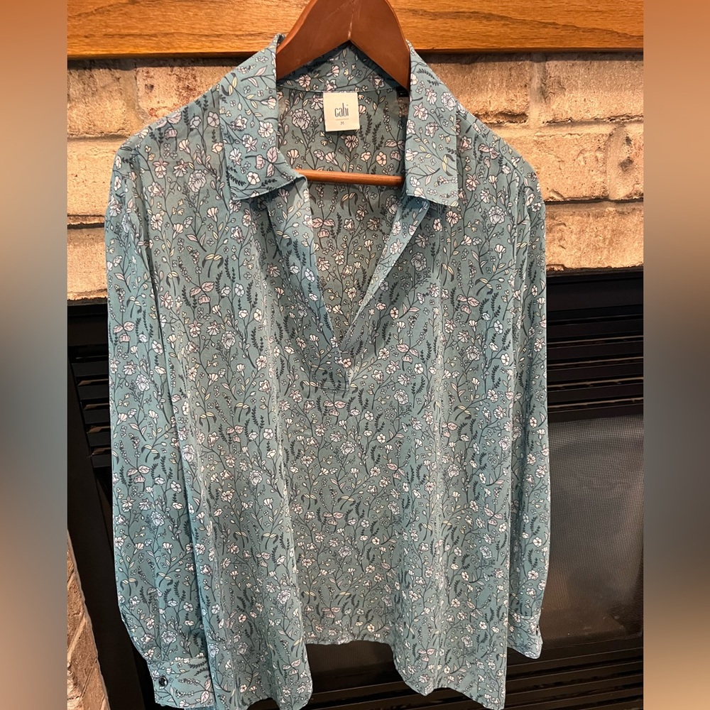 Cabi Field of Flowers women’s Floral Shirt